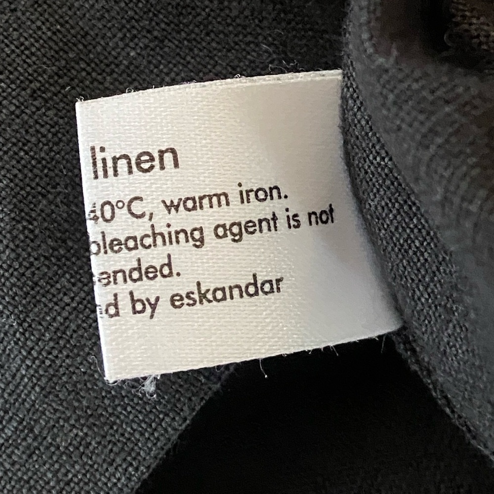 Eskandar Linen Shell Top - Picture 5 of 7